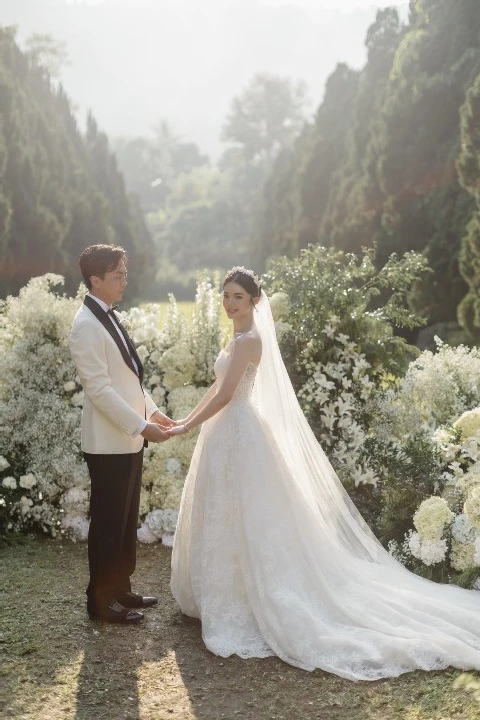A Forest Wedding for Cynthia and Forest