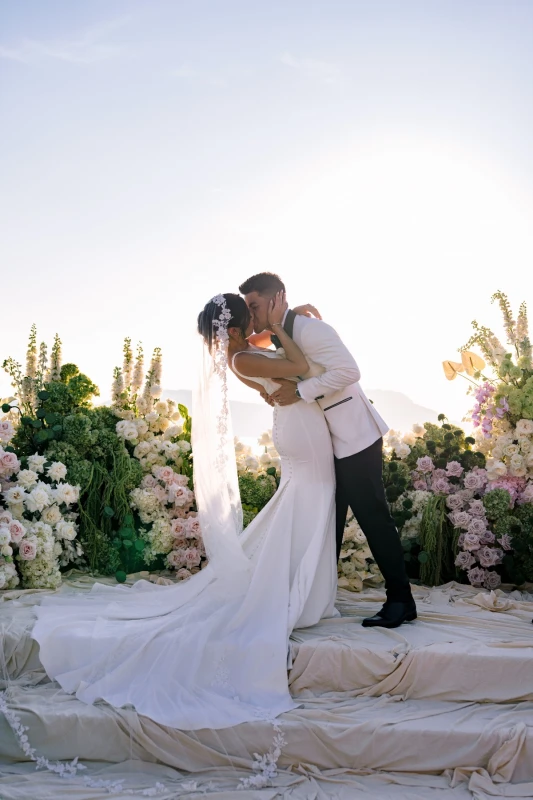 A Clifftop Wedding for Vanessa and Kevin