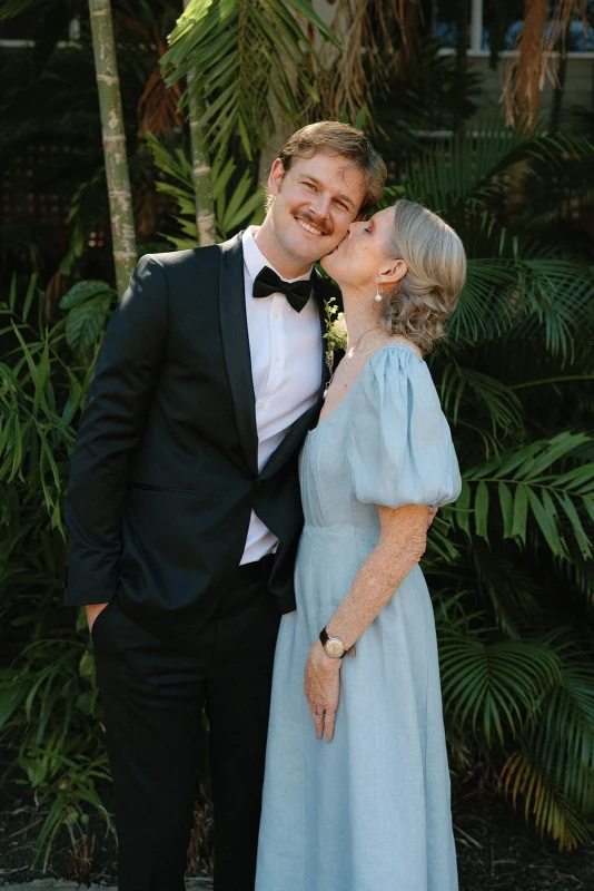 A Buttery Yellow Wedding for Laine and Rehn