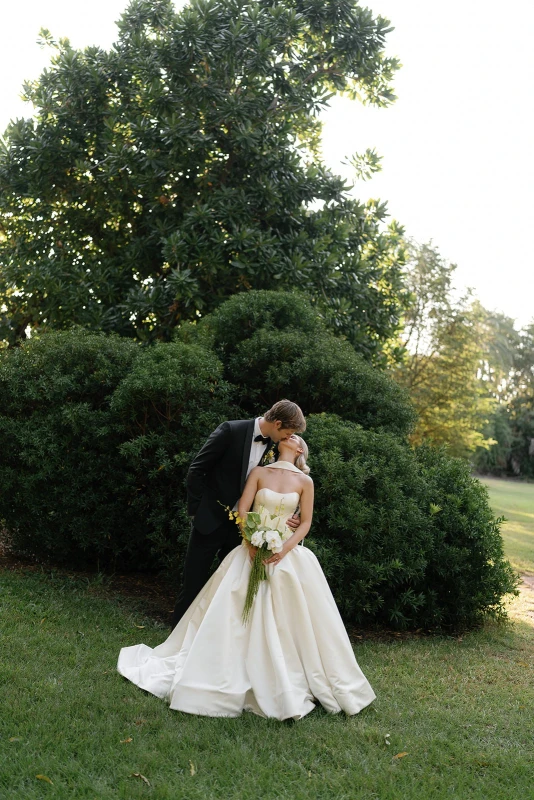 A Buttery Yellow Wedding for Laine and Rehn