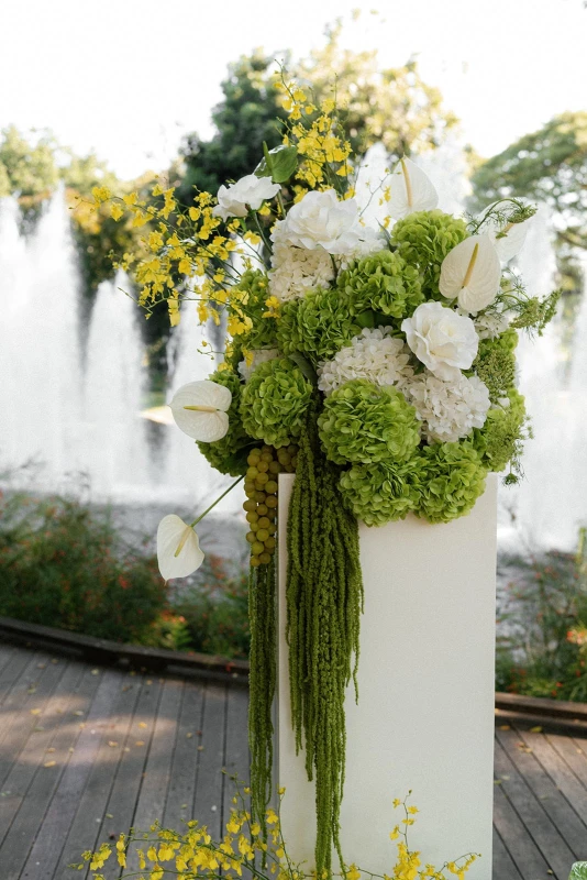 A Buttery Yellow Wedding for Laine and Rehn