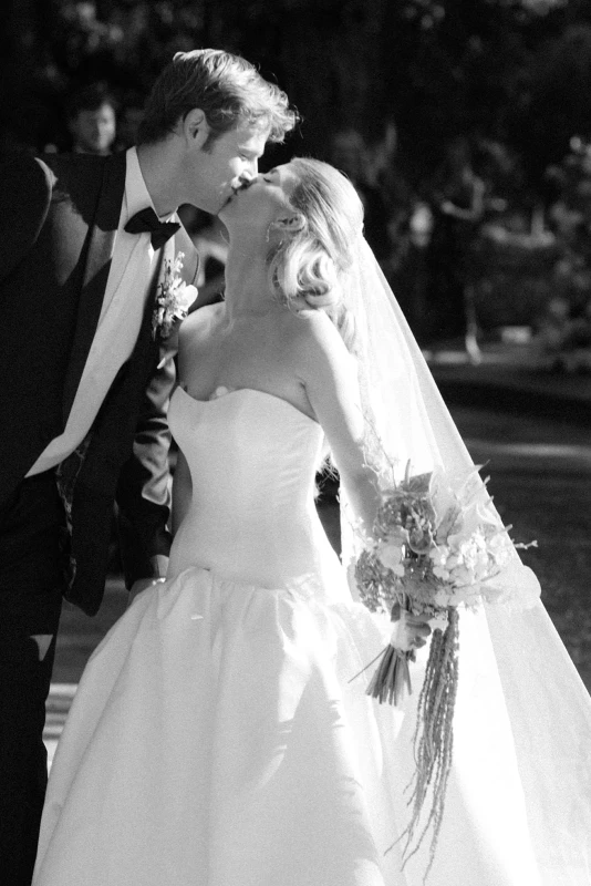 A Buttery Yellow Wedding for Laine and Rehn