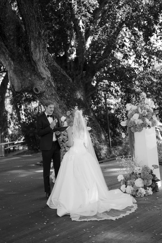 A Buttery Yellow Wedding for Laine and Rehn