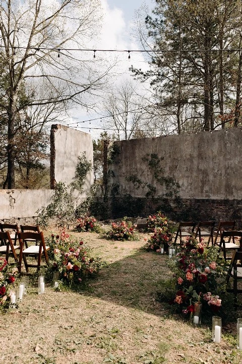 A Romantic Ruins Editorial